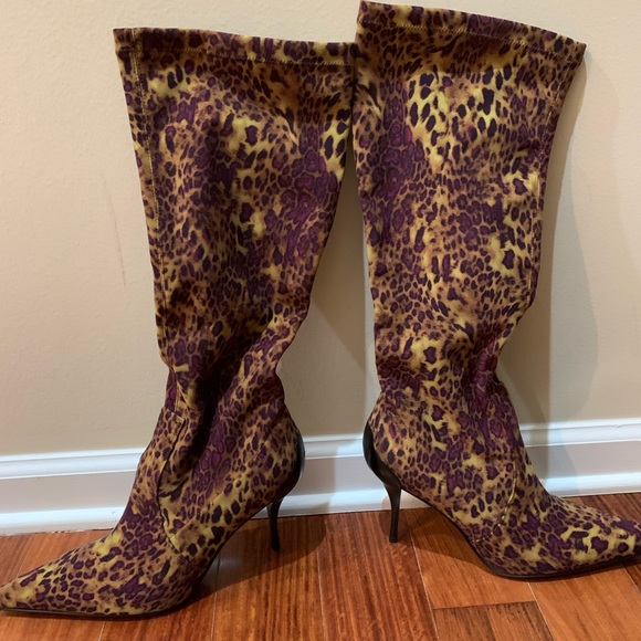 Donald J Pliner Stretch Boots - Picture 5 of 6